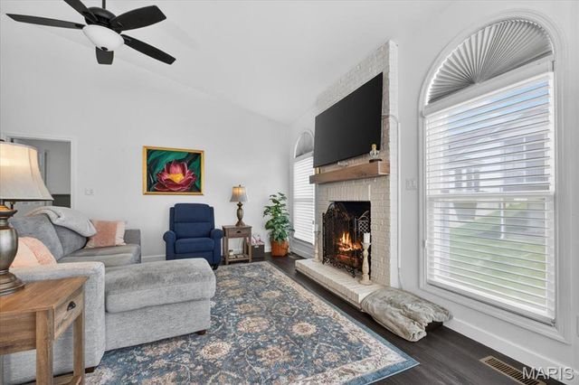 317 Gullane Drive, St Charles, MO 63301
