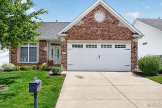 317 Gullane Drive, St Charles, MO 63301