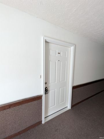 219 E Clarinet Boulevard, Elkhart, IN 46516