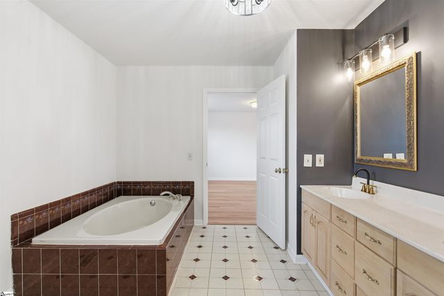 936 Miller Road, Woodruff, SC 29388