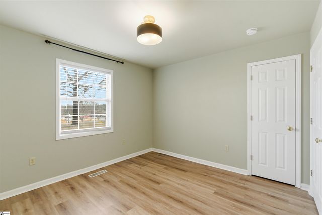 936 Miller Road, Woodruff, SC 29388