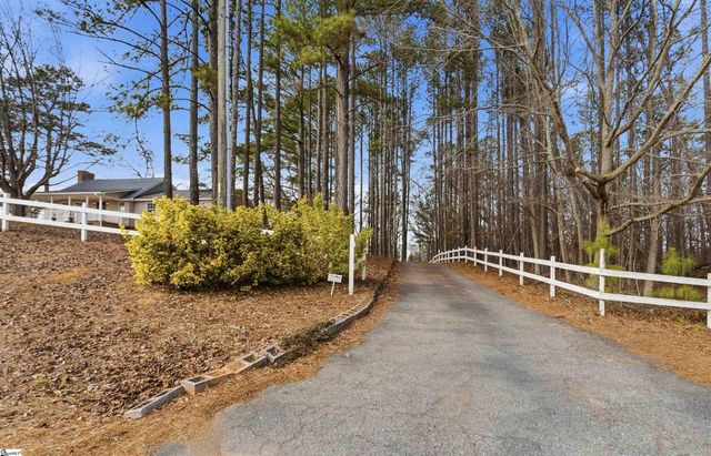 936 Miller Road, Woodruff, SC 29388