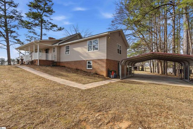 936 Miller Road, Woodruff, SC 29388