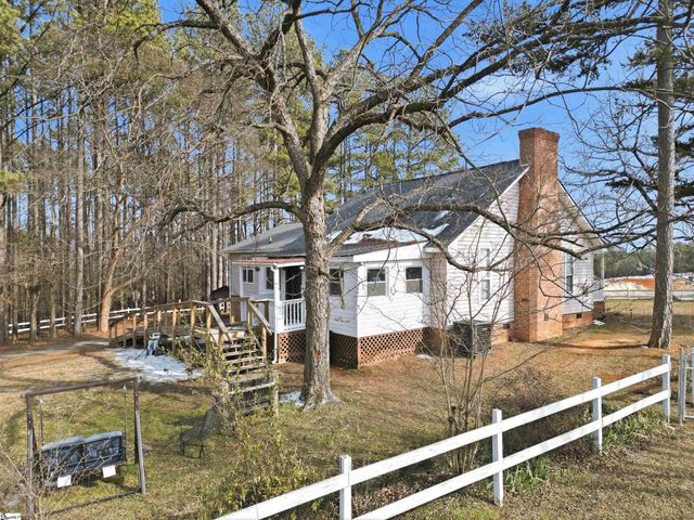 936 Miller Road, Woodruff, SC 29388