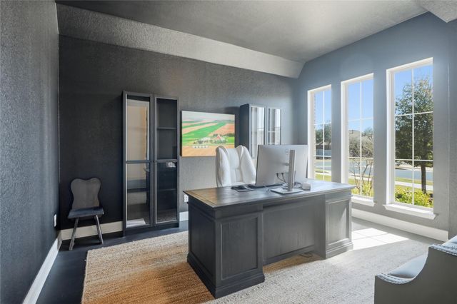 100 Peach Orchard LN, Georgetown, TX 78628