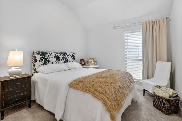 100 Peach Orchard LN, Georgetown, TX 78628