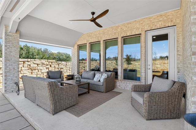 100 Peach Orchard LN, Georgetown, TX 78628