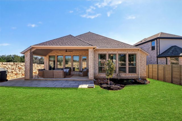 100 Peach Orchard LN, Georgetown, TX 78628