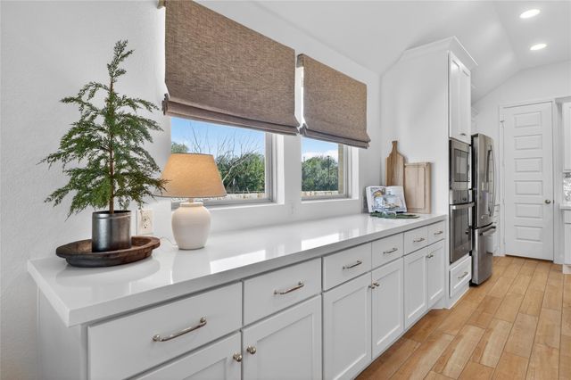 100 Peach Orchard LN, Georgetown, TX 78628