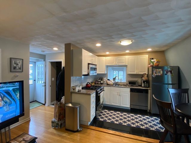 88 Pearl St 3, Somerville, MA 02145