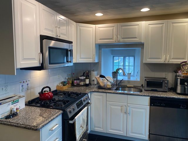 88 Pearl St 3, Somerville, MA 02145