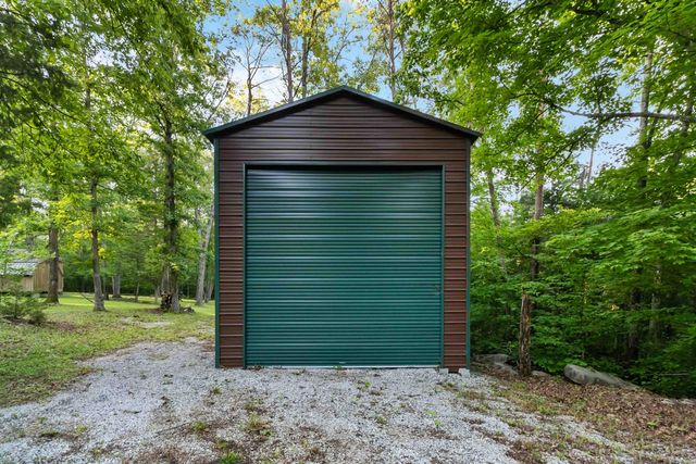 155 COUNTY Road, Burnside, KY 42519