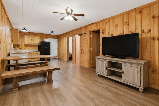 155 COUNTY Road, Burnside, KY 42519