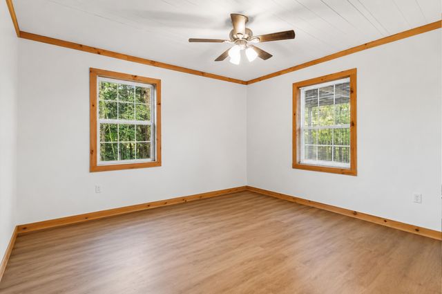155 COUNTY Road, Burnside, KY 42519