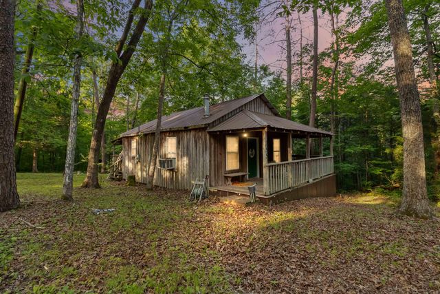 155 COUNTY Road, Burnside, KY 42519