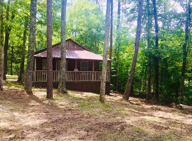 155 COUNTY Road, Burnside, KY 42519