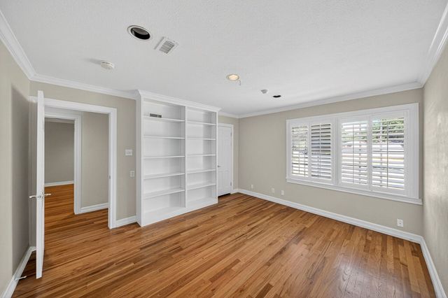 1509 Bedford Dr, Midland, TX 79701