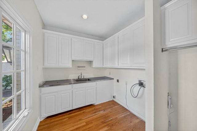 1509 Bedford Dr, Midland, TX 79701