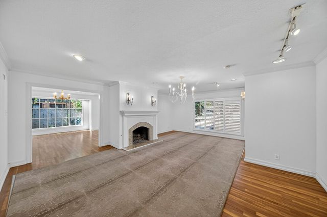 1509 Bedford Dr, Midland, TX 79701