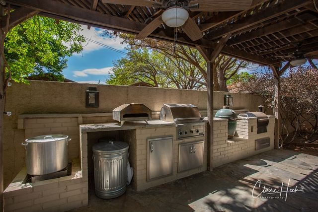 1509 Bedford Dr, Midland, TX 79701