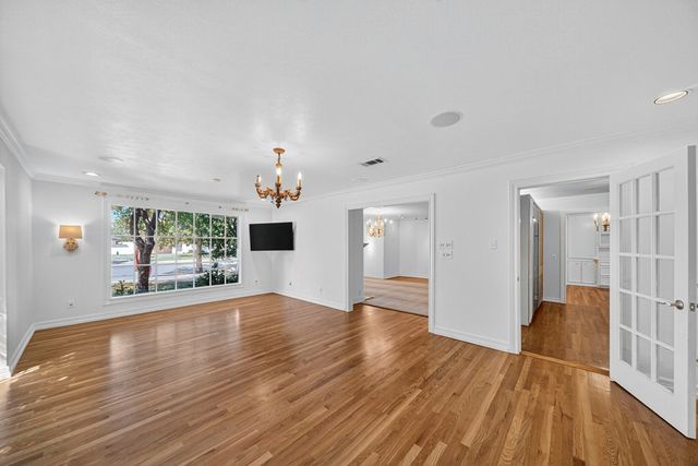 1509 Bedford Dr, Midland, TX 79701