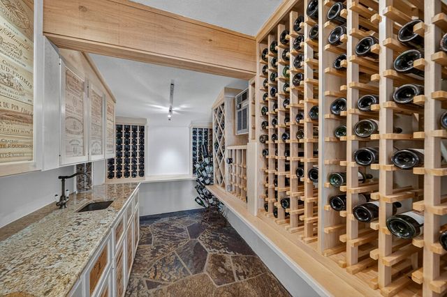 1509 Bedford Dr, Midland, TX 79701