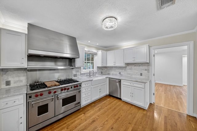 1509 Bedford Dr, Midland, TX 79701