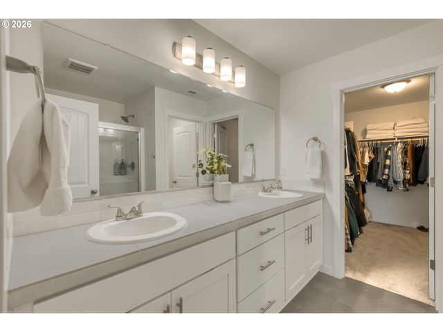 1636 S MIKE Dr, Newberg, OR 97132