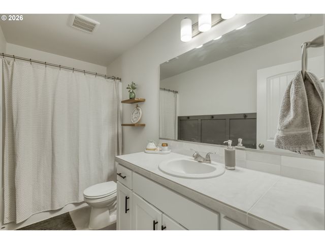 1636 S MIKE Dr, Newberg, OR 97132