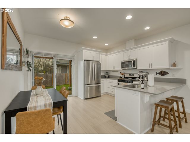 1636 S MIKE Dr, Newberg, OR 97132