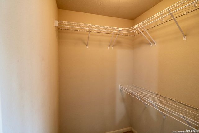 7 CLAYBROOK, San Antonio, TX 78254