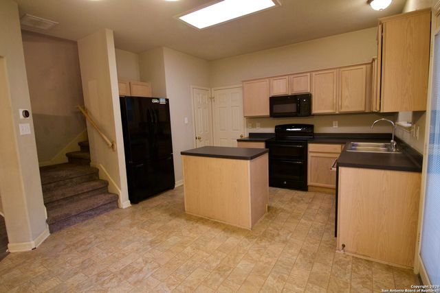 7 CLAYBROOK, San Antonio, TX 78254