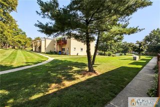 13 Lake Avenue 5A, East Brunswick, NJ 08816