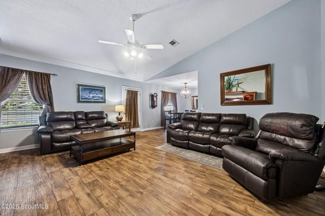 101 Royal Pines Way, Kingsland, GA 31548
