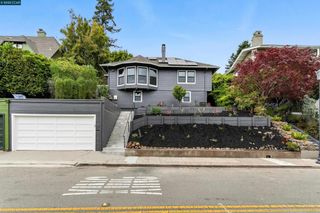 5020 Golden Gate Ave, Oakland, CA 94618