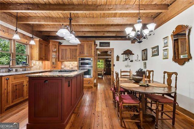 1655 Rockdale Circle, Snellville, GA 30078