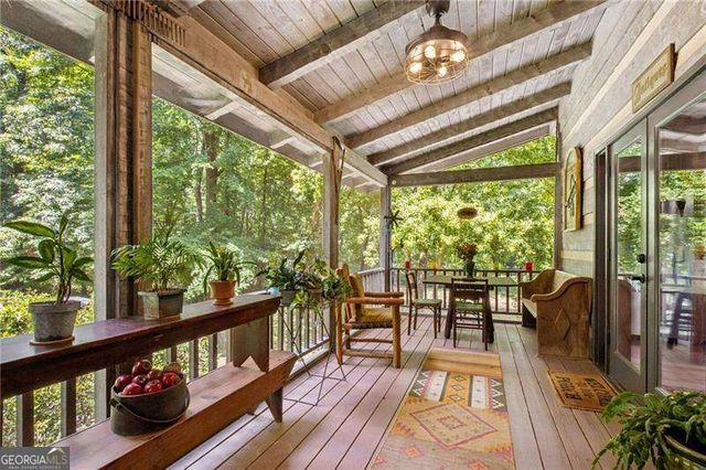 1655 Rockdale Circle, Snellville, GA 30078