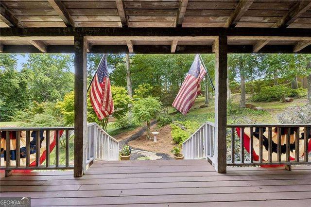 1655 Rockdale Circle, Snellville, GA 30078