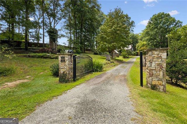 1655 Rockdale Circle, Snellville, GA 30078