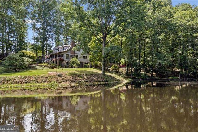 1655 Rockdale Circle, Snellville, GA 30078