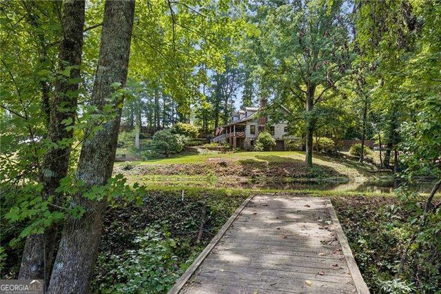 1655 Rockdale Circle, Snellville, GA 30078