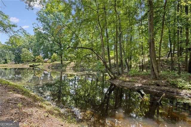 1655 Rockdale Circle, Snellville, GA 30078