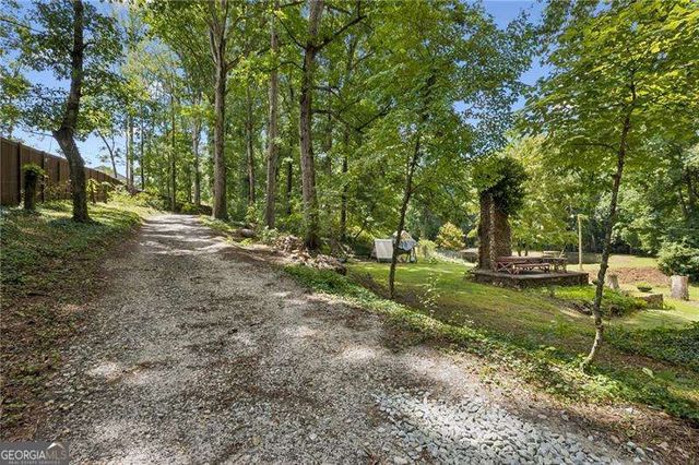 1655 Rockdale Circle, Snellville, GA 30078