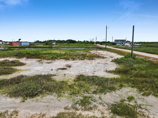 3301 Sailfish Drive, Port Bolivar, TX 77650
