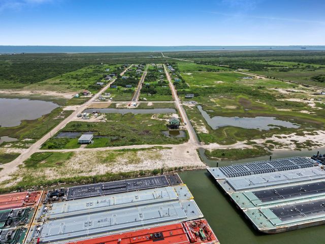 3301 Sailfish Drive, Port Bolivar, TX 77650