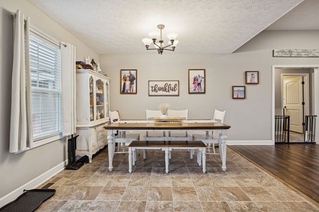 70 Hayden Drake Ln, Lafayette, TN 37083