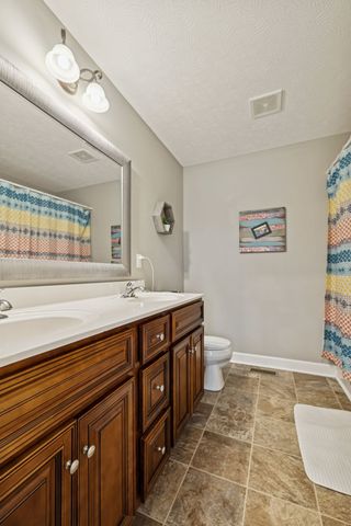 70 Hayden Drake Ln, Lafayette, TN 37083