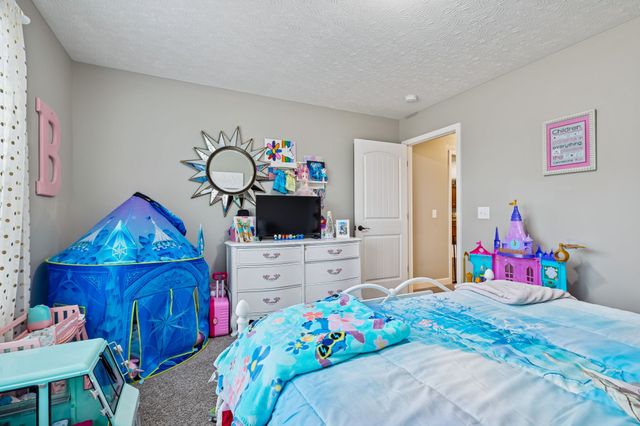 70 Hayden Drake Ln, Lafayette, TN 37083