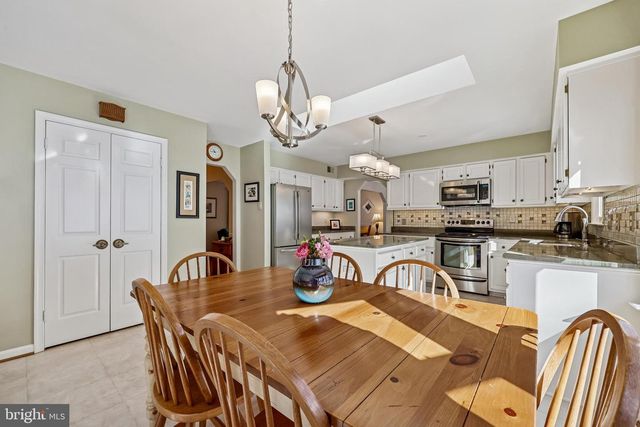 13647 SPINNING WHEEL DR, Germantown, MD 20874