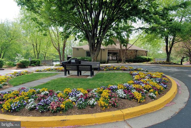 13647 SPINNING WHEEL DR, Germantown, MD 20874